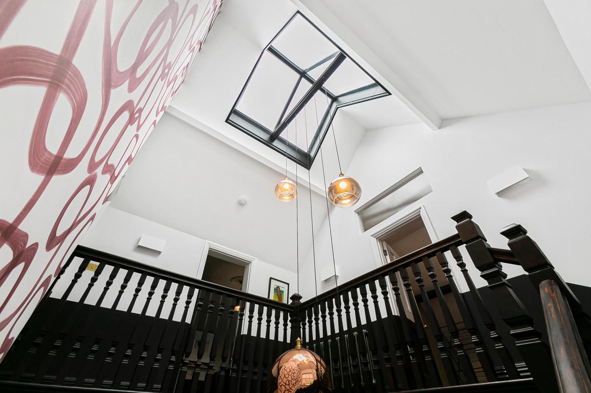 Apartment The Vicarage By Hostara Homes, A Luxury 4 Bedroom Designer In Highgate, Perfect For Families And Groups London