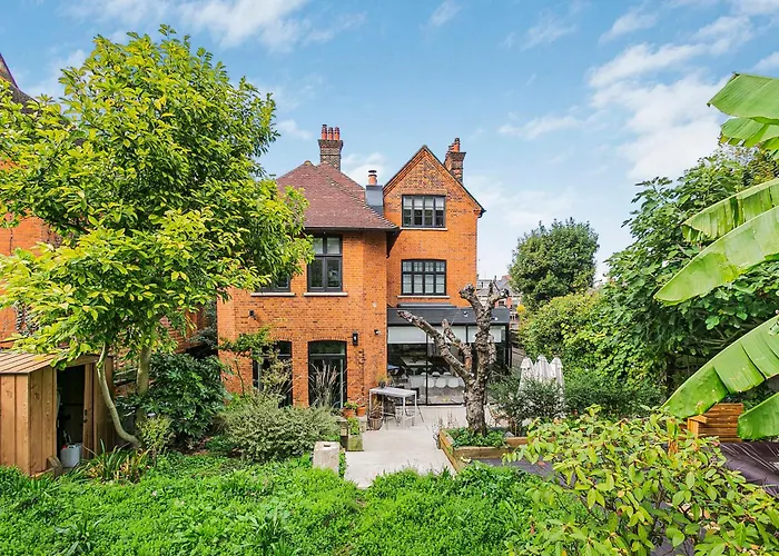The Vicarage By Hostara Homes, A Luxury 4 Bedroom Designer Home In Highgate, Perfect For Families And Groups