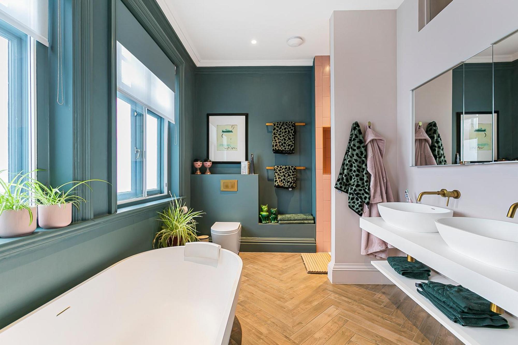 The Vicarage By Hostara Homes, A Luxury 4 Bedroom Designer In Highgate, Perfect For Families And Groups