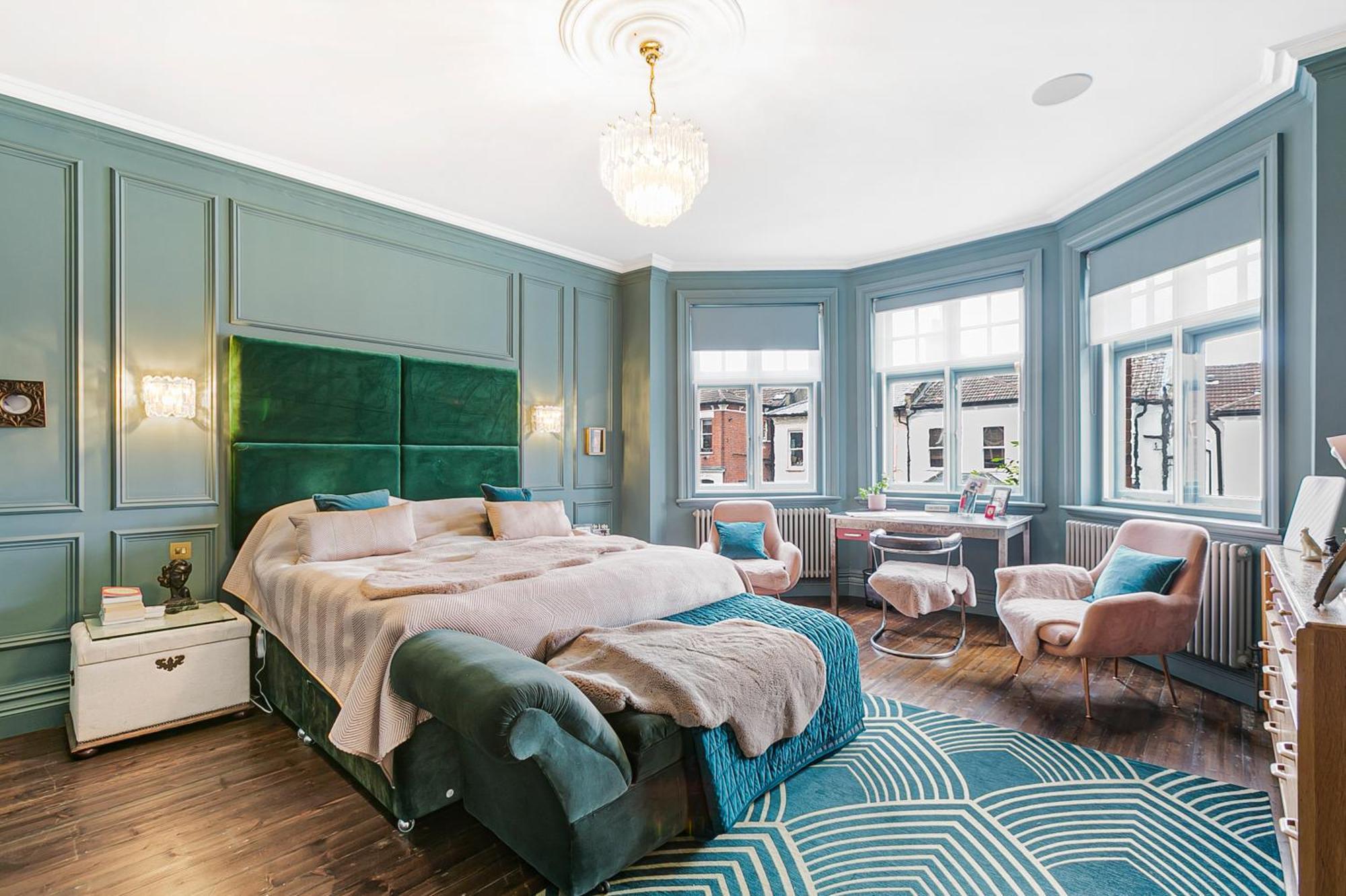 The Vicarage By Hostara Homes, A Luxury 4 Bedroom Designer In Highgate, Perfect For Families And Groups *